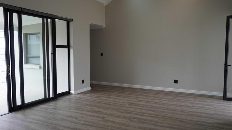 3 Bedroom Property for Sale in Kraaibosch Park Western Cape